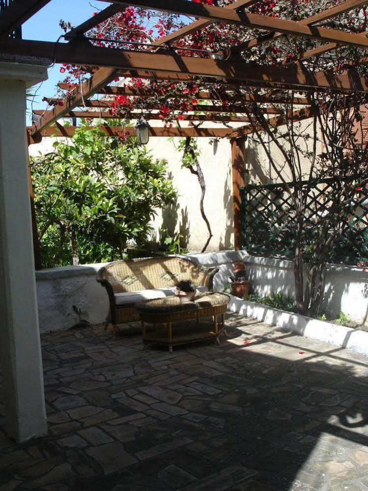 הוילה Vrontádos Chios Stone House מראה חיצוני תמונה