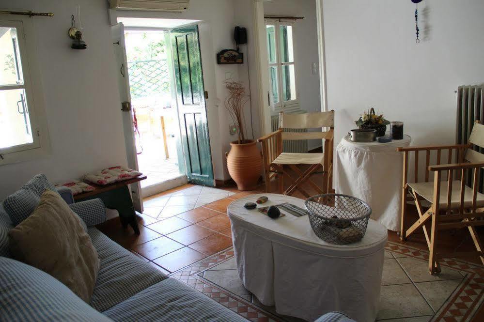 הוילה Vrontádos Chios Stone House מראה חיצוני תמונה