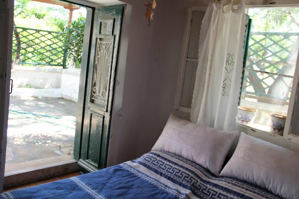 הוילה Vrontádos Chios Stone House מראה חיצוני תמונה